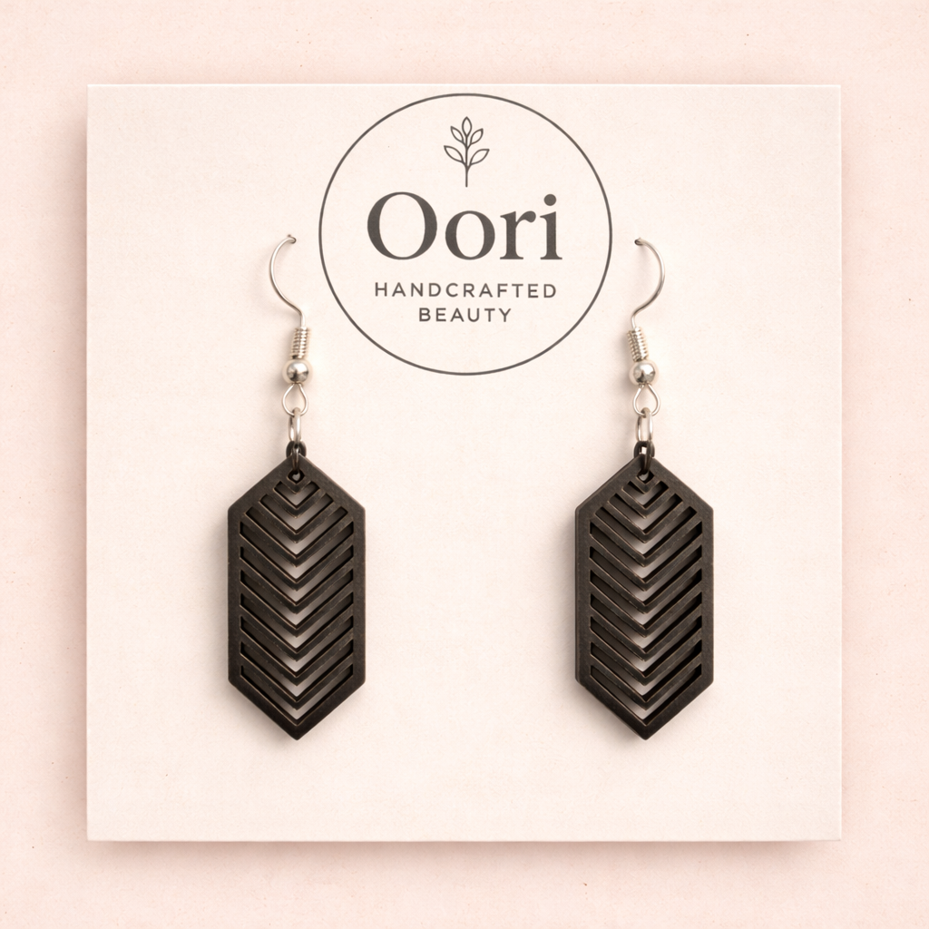 Oori Noir Chevron Edge Drops